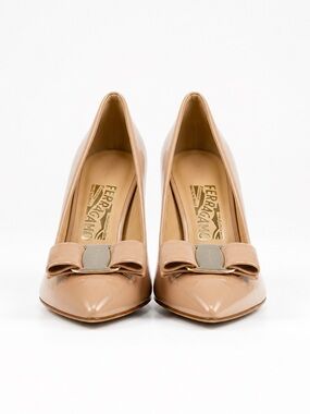 Salvatore Ferragamo Patent Leather Beige Vara Bow Pumps